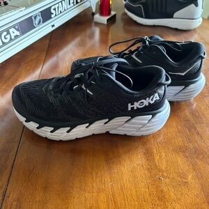 HOKA ONE ONE womens Road Running Shoe / Size 9 / NEW W/PUT TAGS